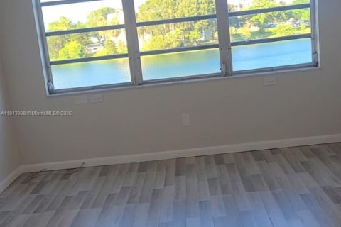 Condominio en alquiler en Miami, Florida, 1 dormitorio, 100.43 m2 № 1841202 - foto 20