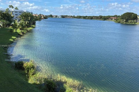 Condominio en alquiler en Miami, Florida, 1 dormitorio, 100.43 m2 № 1841202 - foto 7