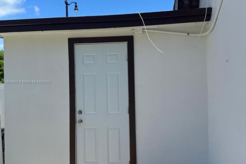 Villa ou maison à vendre à Pompano Beach, Floride: 3 chambres, 68.47 m2 № 1804202 - photo 26