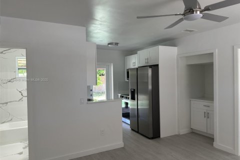 Villa ou maison à vendre à Pompano Beach, Floride: 3 chambres, 68.47 m2 № 1804202 - photo 3