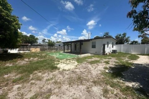 Villa ou maison à vendre à Pompano Beach, Floride: 3 chambres, 68.47 m2 № 1804202 - photo 28