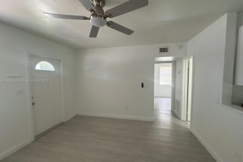 Villa ou maison à vendre à Pompano Beach, Floride: 3 chambres, 68.47 m2 № 1804202 - photo 12