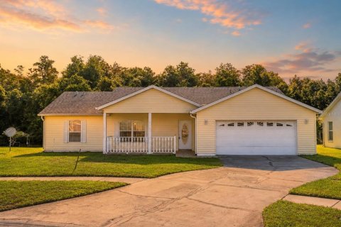 Villa ou maison à vendre à Kissimmee, Floride: 3 chambres, 164.07 m2 № 2142827 - photo 2