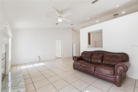 Villa ou maison à vendre à Kissimmee, Floride: 3 chambres, 164.07 m2 № 2142827 - photo 8