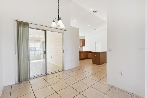 Villa ou maison à vendre à Kissimmee, Floride: 3 chambres, 164.07 m2 № 2142827 - photo 9