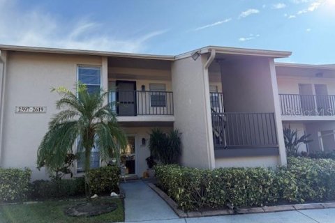 Condo in Sarasota, Florida, 2 bedrooms  № 1533434 - photo 1