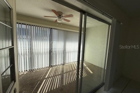 Condo in Sarasota, Florida, 2 bedrooms  № 1533434 - photo 16