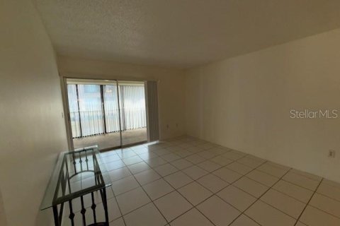 Condo in Sarasota, Florida, 2 bedrooms  № 1533434 - photo 7