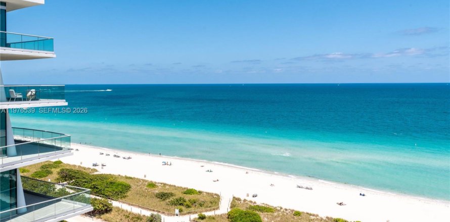 Condo in Surfside, Florida, 2 bedrooms  № 2041953