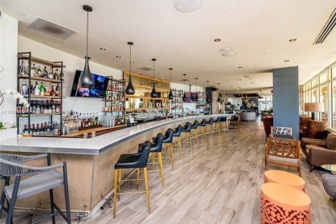 Copropriété à vendre à Fort Lauderdale, Floride: 1 chambre, 103.12 m2 № 1962127 - photo 22