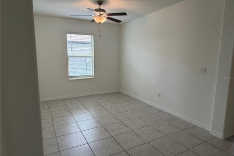 Casa en venta en Wesley Chapel, Florida, 6 dormitorios, 308.99 m2 № 2215907 - foto 7