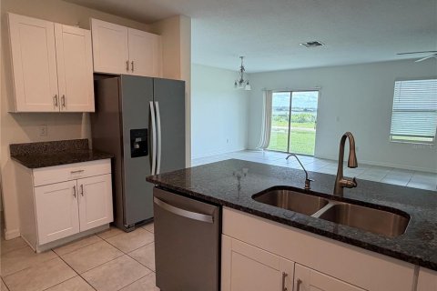 Casa en venta en Wesley Chapel, Florida, 6 dormitorios, 308.99 m2 № 2215907 - foto 11