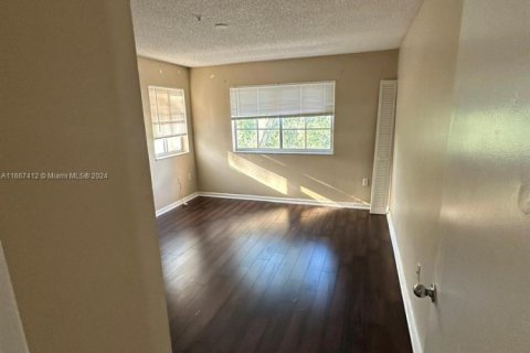 Copropriété à vendre à Coconut Creek, Floride: 2 chambres, 89.84 m2 № 1979037 - photo 29