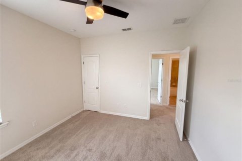 House in Orlando, Florida 3 bedrooms, 172.71 sq.m. № 2389027 - photo 19