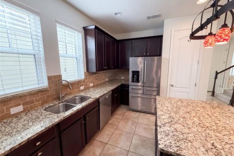 House in Orlando, Florida 3 bedrooms, 172.71 sq.m. № 2389027 - photo 9
