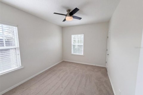 House in Orlando, Florida 3 bedrooms, 172.71 sq.m. № 2389027 - photo 20