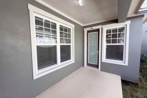 House in Orlando, Florida 3 bedrooms, 172.71 sq.m. № 2389027 - photo 5
