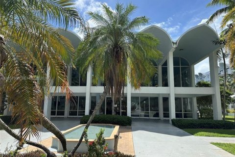Condominio en venta en Miami, Florida, 2 dormitorios, 109.16 m2 № 2244717 - foto 23