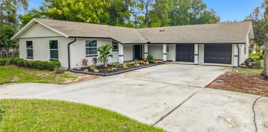 Villa ou maison à Haines City, Floride 3 chambres, 146.04 m2 № 2406883