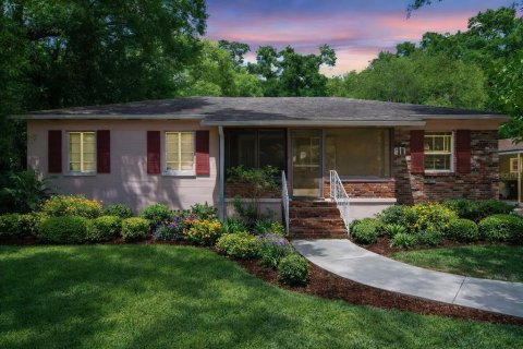 House in Tampa, Florida 4 bedrooms, 182.37 sq.m. № 2151771 - photo 28