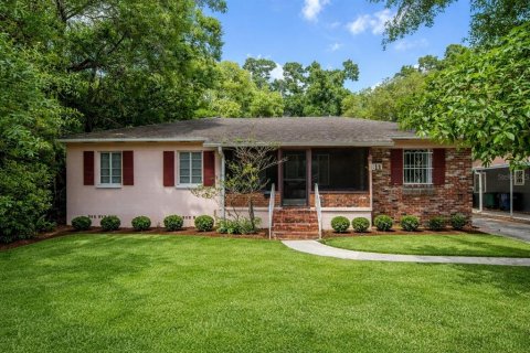 House in Tampa, Florida 4 bedrooms, 182.37 sq.m. № 2151771 - photo 6