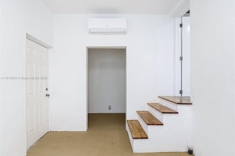 Casa en venta en North Miami, Florida, 3 dormitorios № 1770486 - foto 26