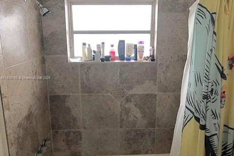 Copropriété à louer à Miami, Floride: 1 chambre, 65.03 m2 № 1970733 - photo 7