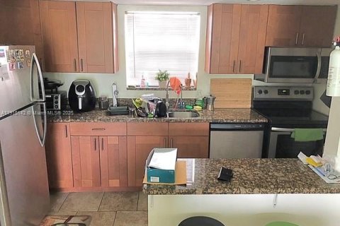Copropriété à louer à Miami, Floride: 1 chambre, 65.03 m2 № 1970733 - photo 2