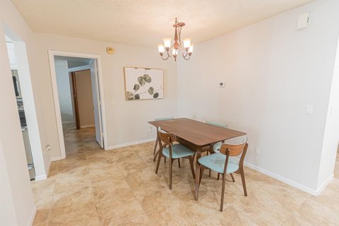 Casa en venta en Port St. Lucie, Florida, 3 dormitorios, 143.63 m2 № 2078160 - foto 5