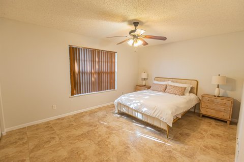 Casa en venta en Port St. Lucie, Florida, 3 dormitorios, 143.63 m2 № 2078160 - foto 13