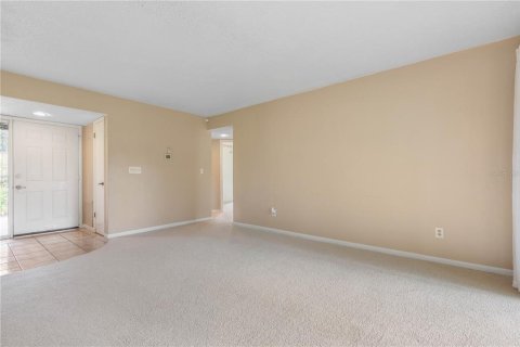 Condo in Palm Coast, Florida, 2 bedrooms  № 2204171 - photo 13