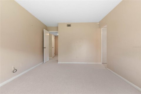 Condo in Palm Coast, Florida, 2 bedrooms  № 2204171 - photo 24