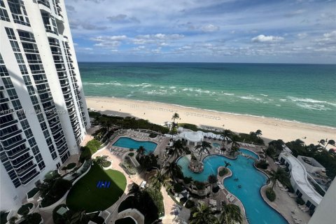 Copropriété à vendre à Sunny Isles Beach, Floride: 61.69 m2 № 1976597 - photo 1
