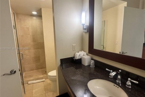 Copropriété à vendre à Sunny Isles Beach, Floride: 61.69 m2 № 1976597 - photo 14