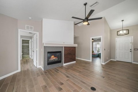 House in Parrish, Florida 4 bedrooms, 148.46 sq.m. № 2092642 - photo 6