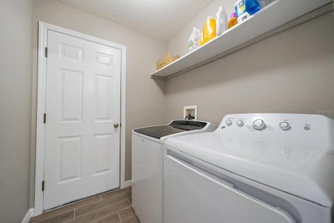 House in Parrish, Florida 4 bedrooms, 148.46 sq.m. № 2092642 - photo 29