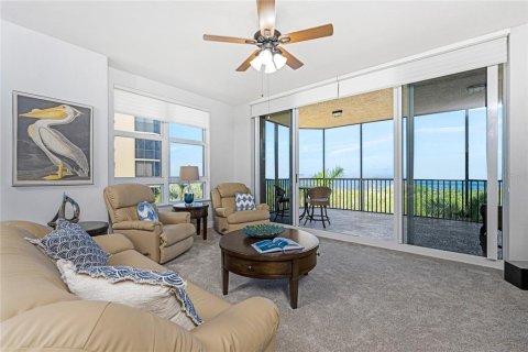 Copropriété à vendre à Punta Gorda, Floride: 3 chambres, 218.41 m2 № 2413587 - photo 4