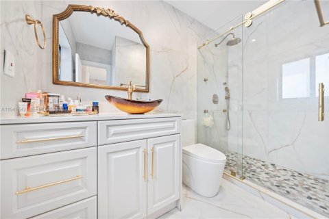 Villa ou maison à vendre à Hollywood, Floride: 3 chambres, 141.77 m2 № 1998879 - photo 15