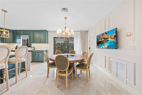 Villa ou maison à vendre à Hollywood, Floride: 3 chambres, 141.77 m2 № 1998879 - photo 9