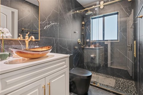 Villa ou maison à vendre à Hollywood, Floride: 3 chambres, 141.77 m2 № 1998879 - photo 28