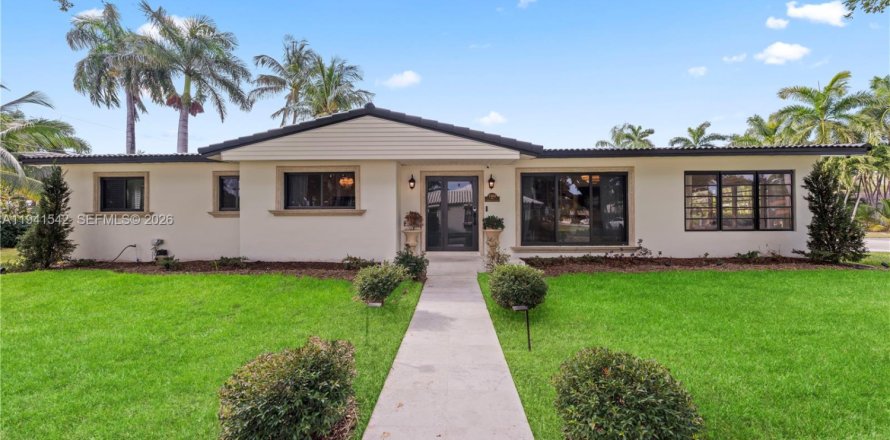 Villa ou maison à Hollywood, Floride 3 chambres, 141.77 m2 № 1998879