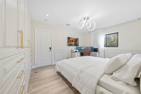 Villa ou maison à vendre à Hollywood, Floride: 3 chambres, 141.77 m2 № 1998879 - photo 16