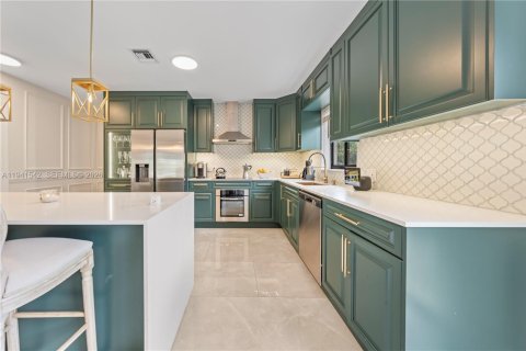 Villa ou maison à vendre à Hollywood, Floride: 3 chambres, 141.77 m2 № 1998879 - photo 6