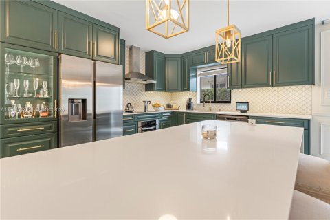 Villa ou maison à vendre à Hollywood, Floride: 3 chambres, 141.77 m2 № 1998879 - photo 5