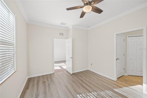 House in Venice, Florida 3 bedrooms, 131.92 sq.m. № 2259000 - photo 12