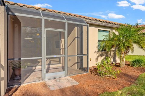 House in Venice, Florida 3 bedrooms, 131.92 sq.m. № 2259000 - photo 23