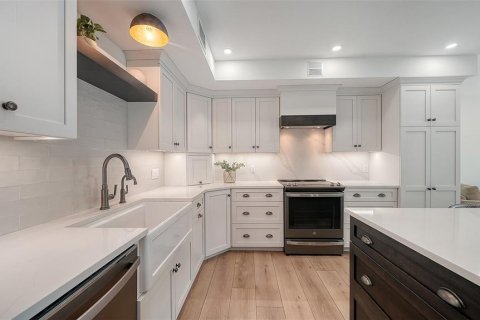 Copropriété à vendre à Sarasota, Floride: 3 chambres, 184.13 m2 № 2398922 - photo 18