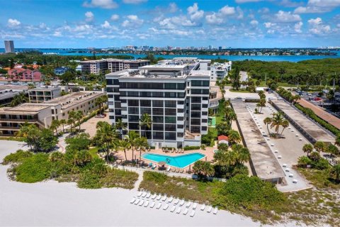 Condo à Sarasota, Floride, 3 chambres  № 2398922