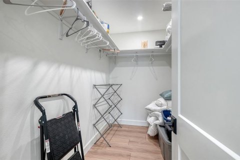 Copropriété à vendre à Sarasota, Floride: 3 chambres, 184.13 m2 № 2398922 - photo 28