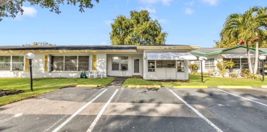 Condo in Plantation, Florida, 2 bedrooms № 1709303